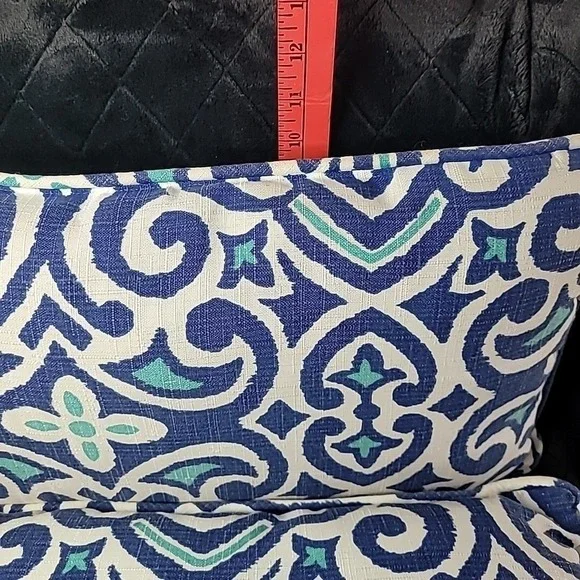 Pillow‎ Perfect Indoor Outdoor Lumbar Pillows x2 Blue Teal White 12x19 - Picture 7 of 10